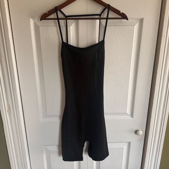 Short Unitard Romper Black size Small Ribbed Tank Sleeveless Shorts - Picture 1 of 7